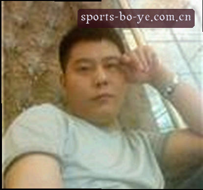 李薇